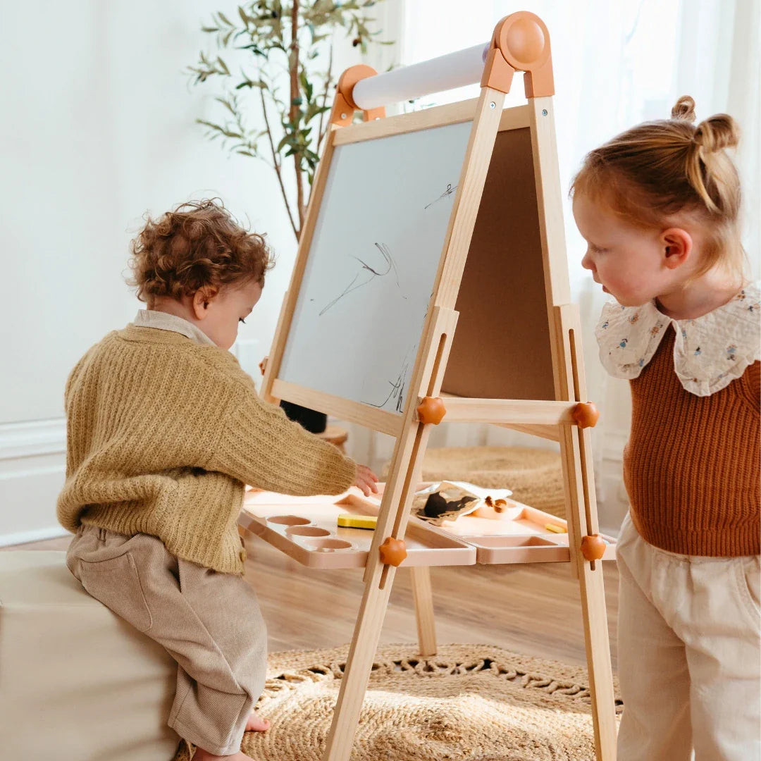 Magnitales Easel for Kids