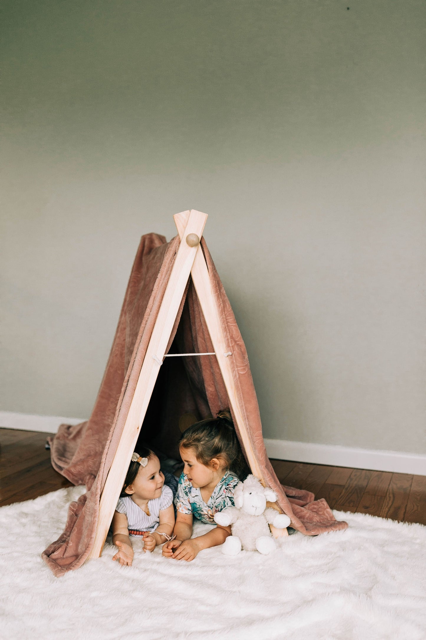 Wooden Toddler Clothes Rack