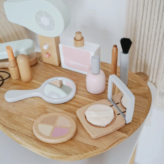 Wooden Makeup & Hairdressing Set