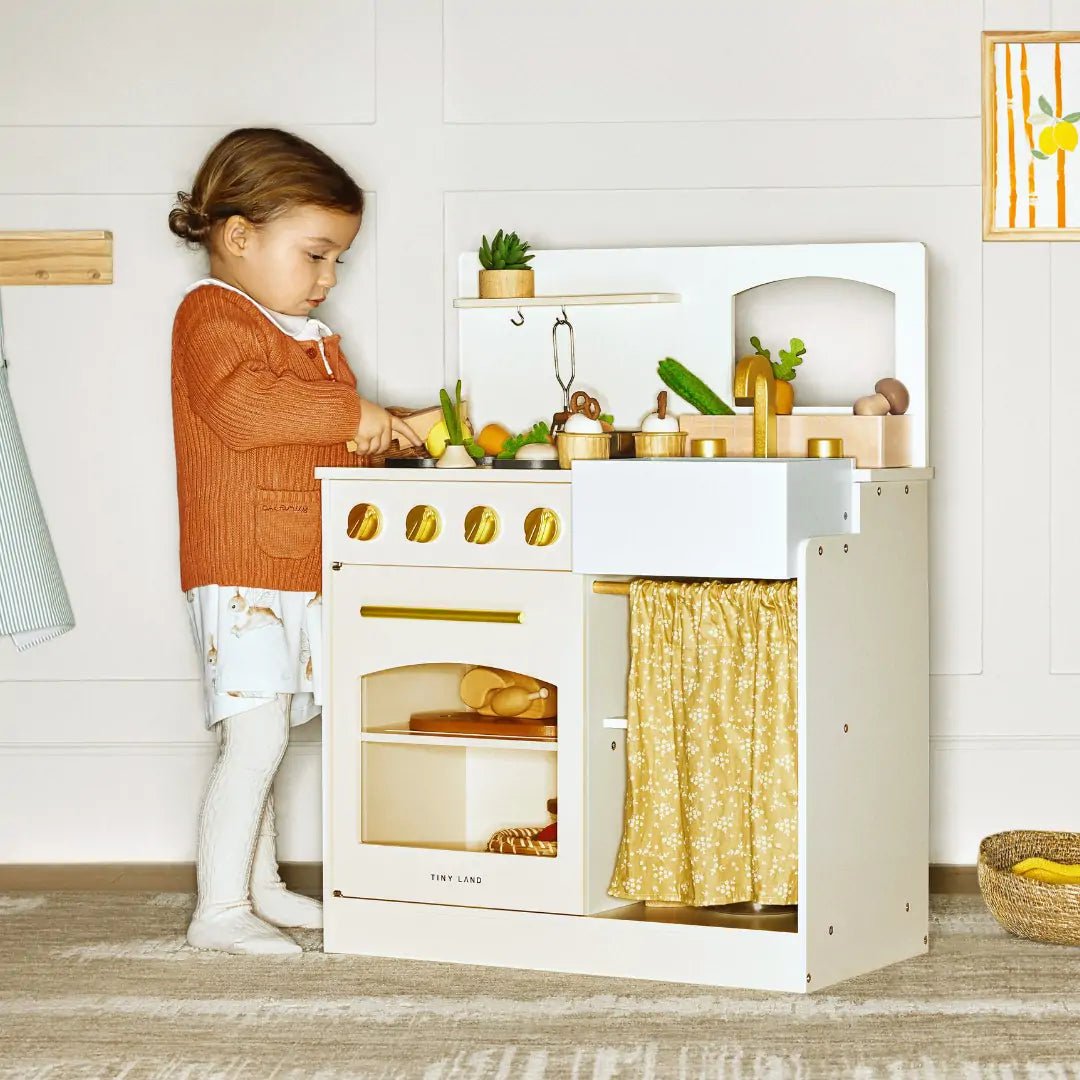 Honey Kitchenette Pretend Cooking Set