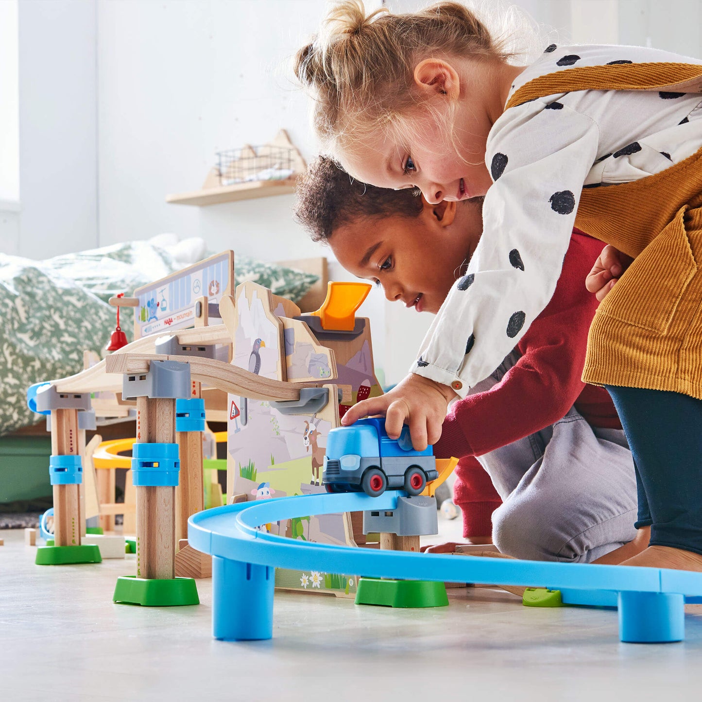 STEM Mountain Adventure Track Set